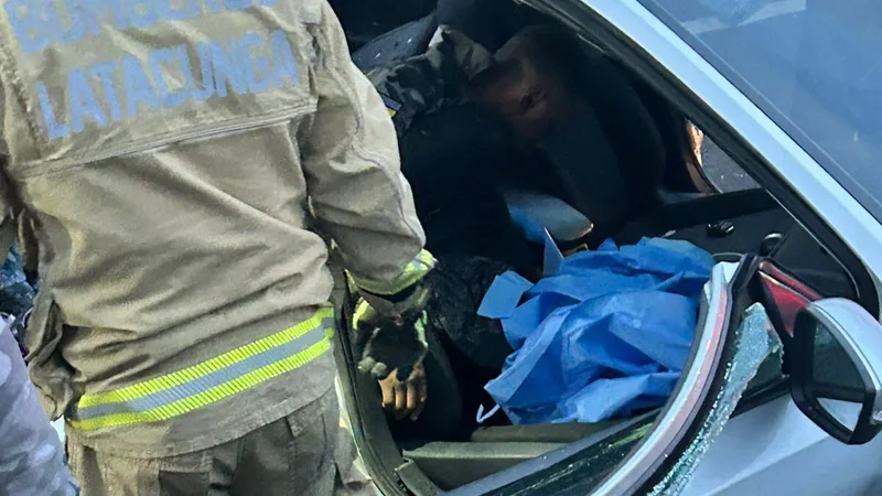 Policía muere y dos resultan heridos en accidente vial en