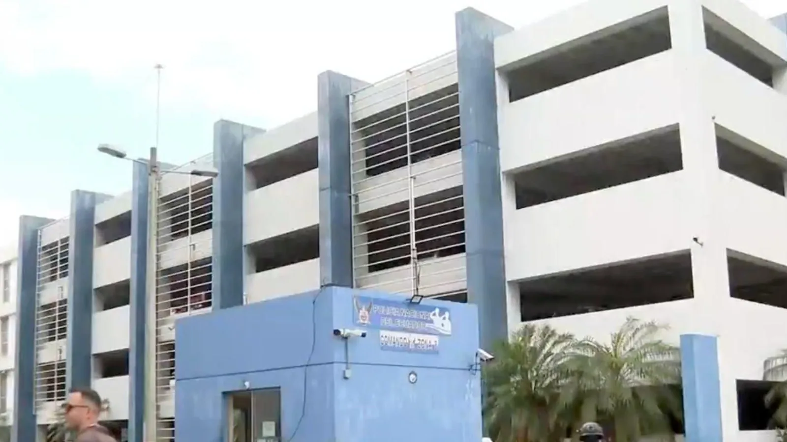 Secretaria de RETO se entrega en caso Laberinto por lavado