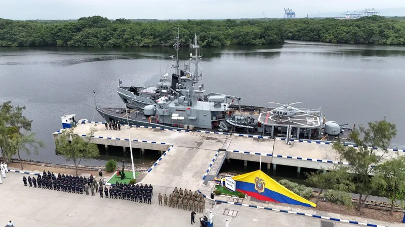 Buques de la Armada ecuatoriana zarpan hacia ejercicio